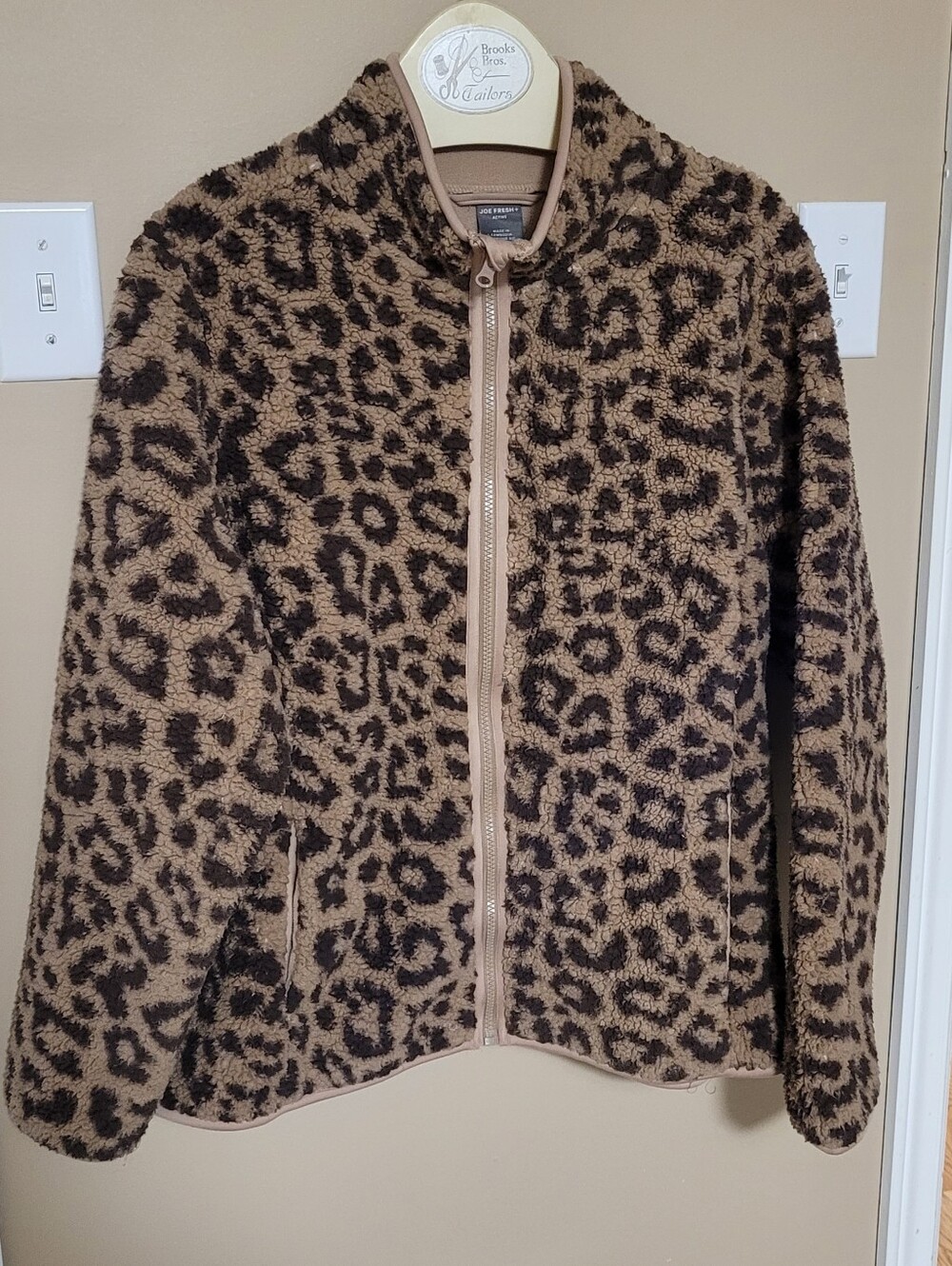 💜2 for $10💜 Bundle and save Leopard Print Faux-Sherpa Zip Jacket - Brown
